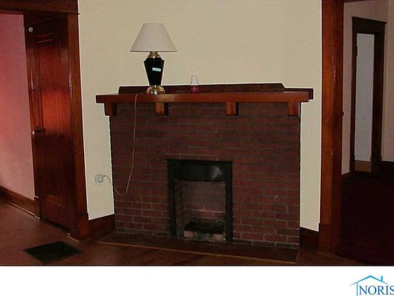 3rd image of 1551 Glenbrook Dr