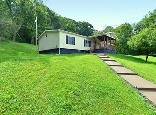 98 McCarrell Rd, Hickory, PA 15340