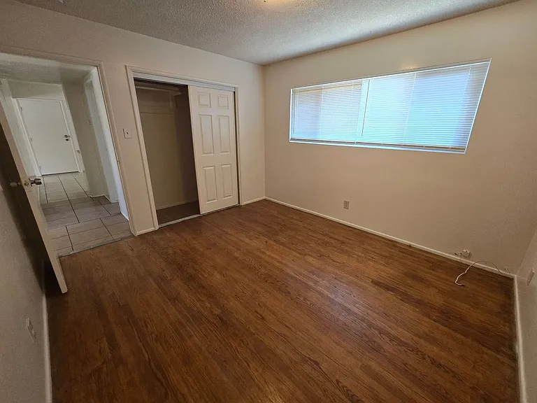 461 N Franklin St — Photo 12