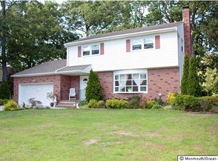 302 Lincoln Dr, Ocean, NJ