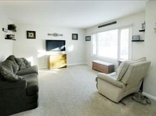 9428 Chambray St, Portage, MI 49002