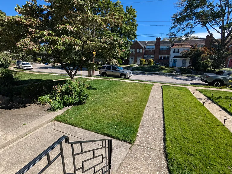 5480 Quentin St — Photo 4