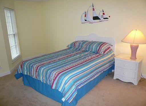 5th image of 403 Harbour Point #303