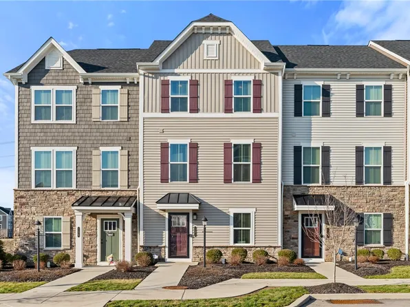 131 Bucktail Dr, Cranberry Township, PA 16066