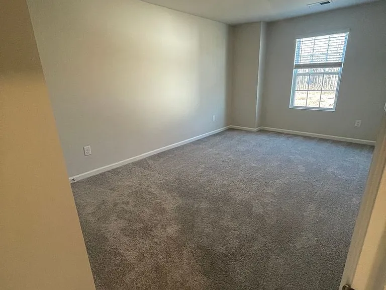 30 Fern Hill Ln — Photo 14