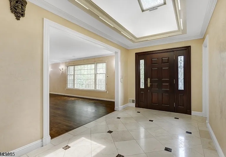 901 S Orange Ave — Photo 2