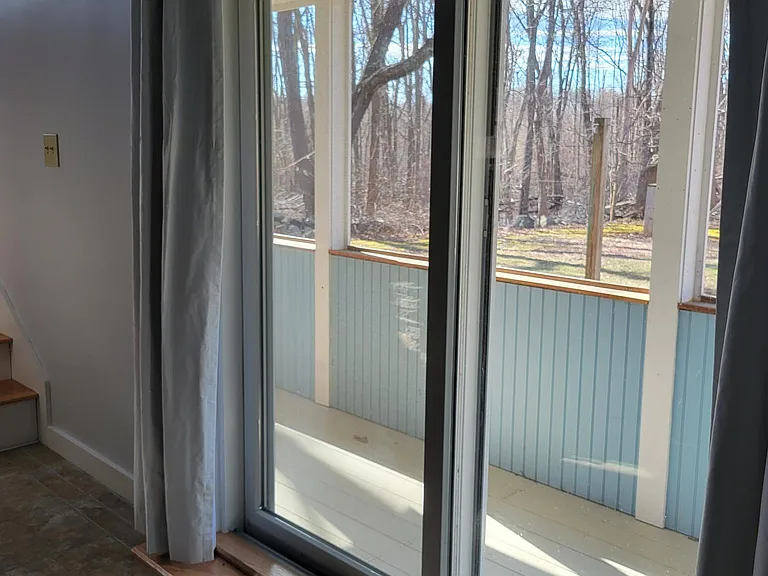 550 Greenland Rd — Photo 11