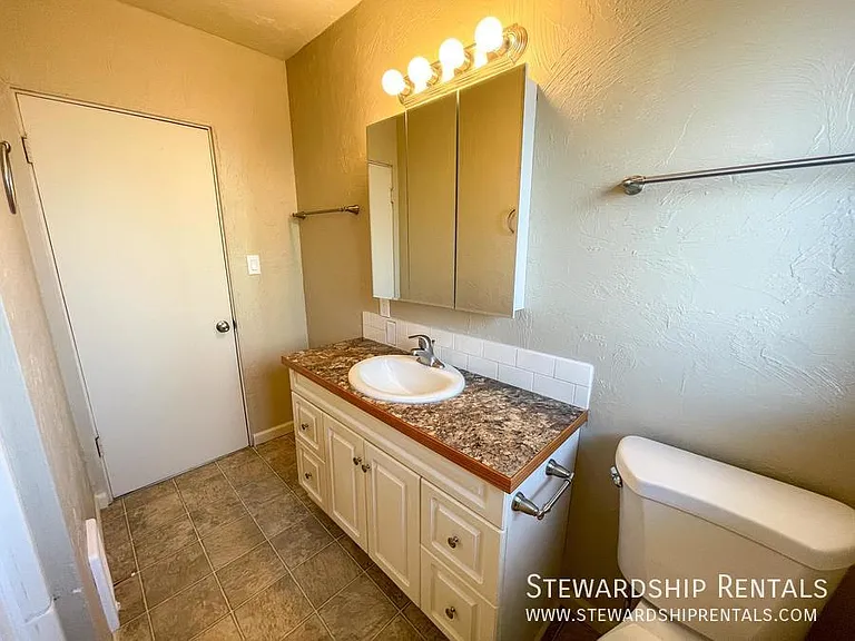 350 E 18th Ave #4 — Photo 12