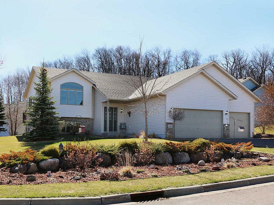 2405 Pepper Ridge Ct, Northfield