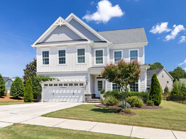 2838 Rileys Pond Dr, Apex, NC 27502