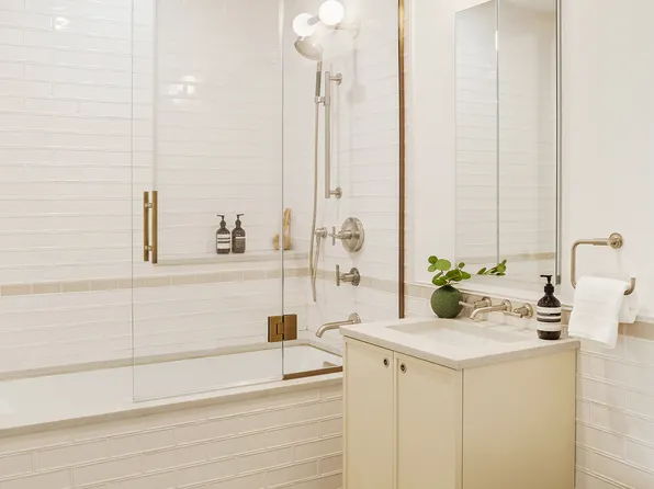 155 Noble Street image 18 of 22