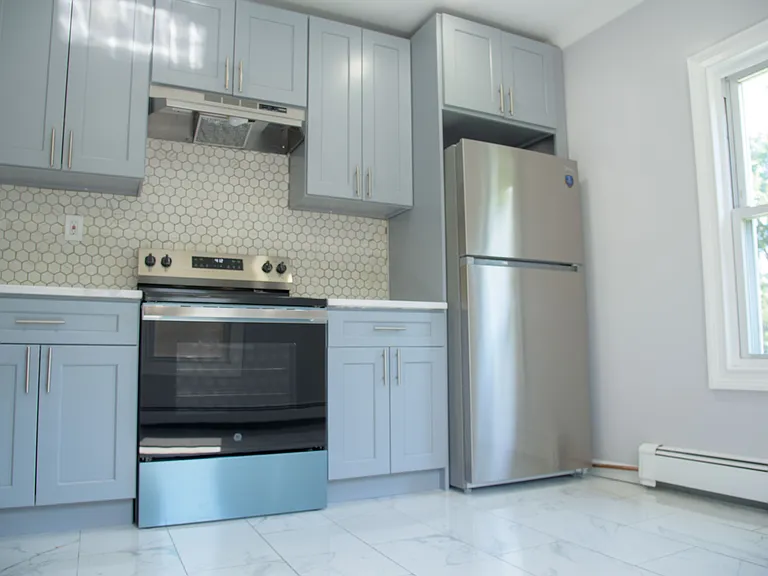 3230 Lexington Ave #13 — Photo 9