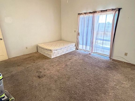 5th image of 5370 S Stockwell Rd