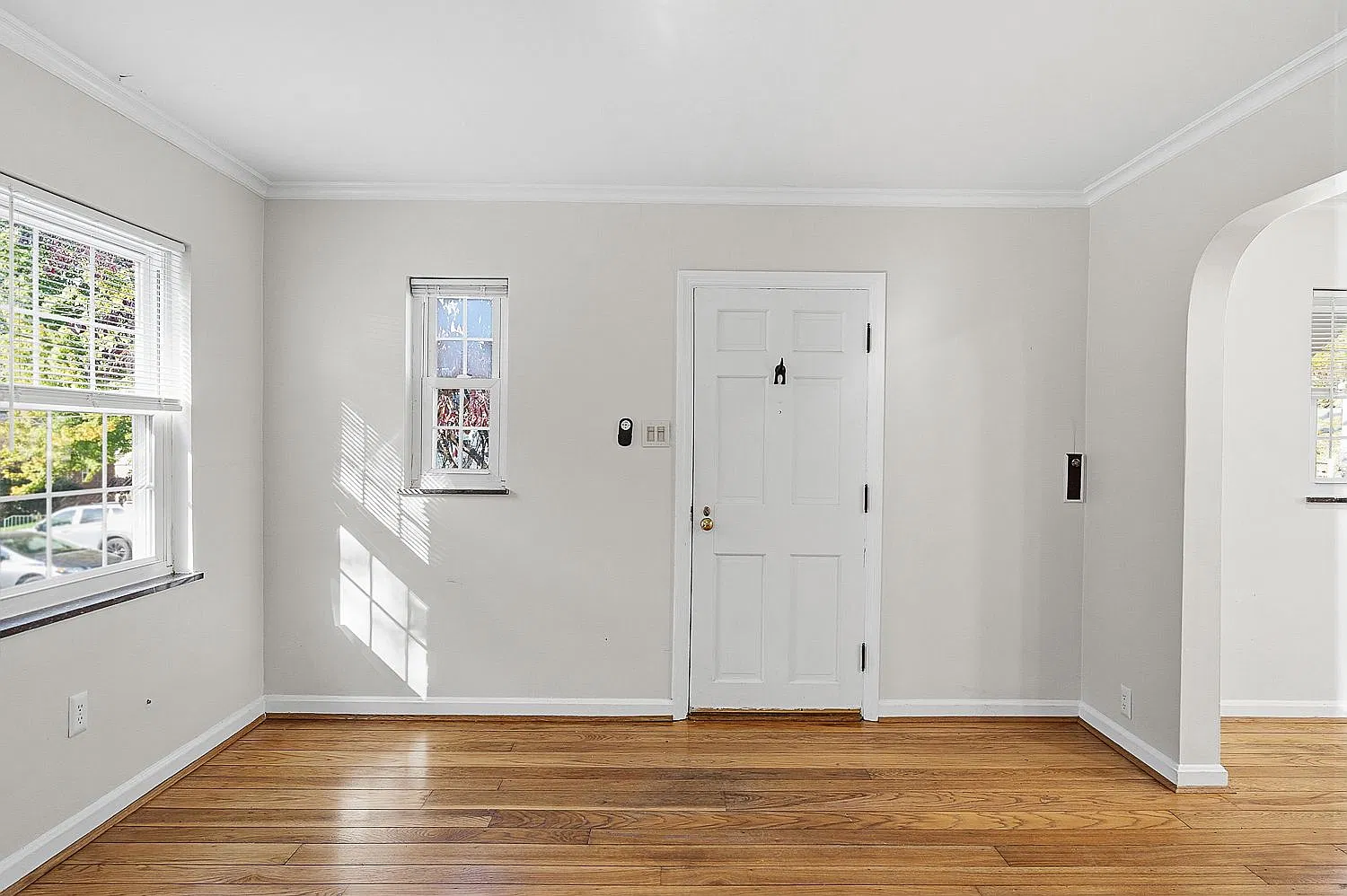 2 bed, 1128 sqft, $1,950 — Photo 3