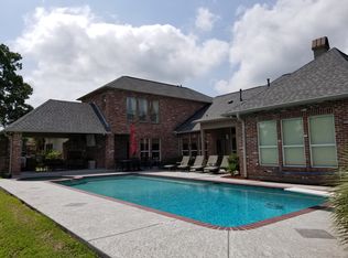 37302 Lakeshore Ave, Prairieville, LA 70769