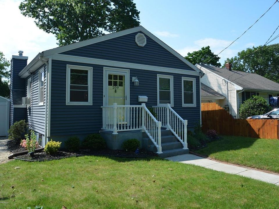 1st image of 209 Ida Dr