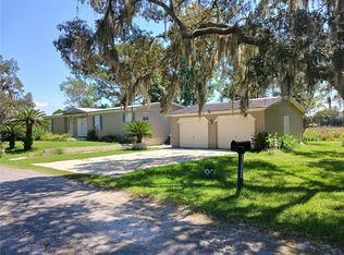 3868 E Camelot Pl, Hernando, FL 34442