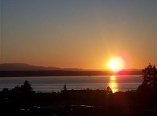 107 7th Ave N APT 200, Edmonds, WA 98020