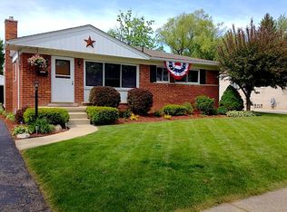709 Knight St, Milford, MI 48381