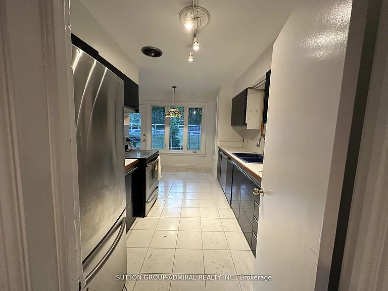 97 Valecrest Dr — Photo 10