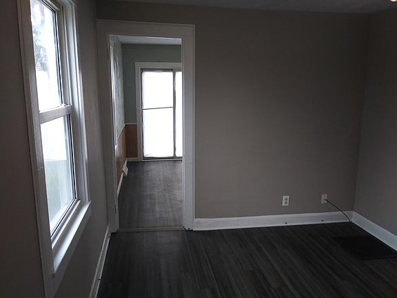 3rd image of 1320 S Danley Sq