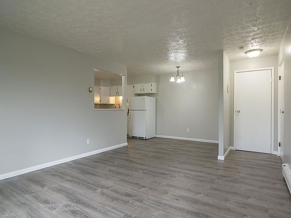 3rd image of 3157 Harry Lee Ln #6