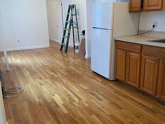 3rd image of 301 W 107th St APT 2S