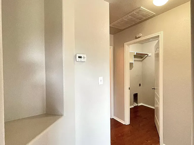 3101 Barksdale Dr — Photo 9