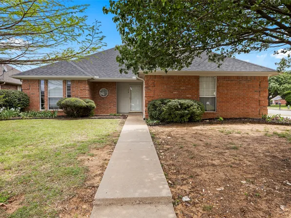 714 Remington Dr, Cleburne, TX 76033