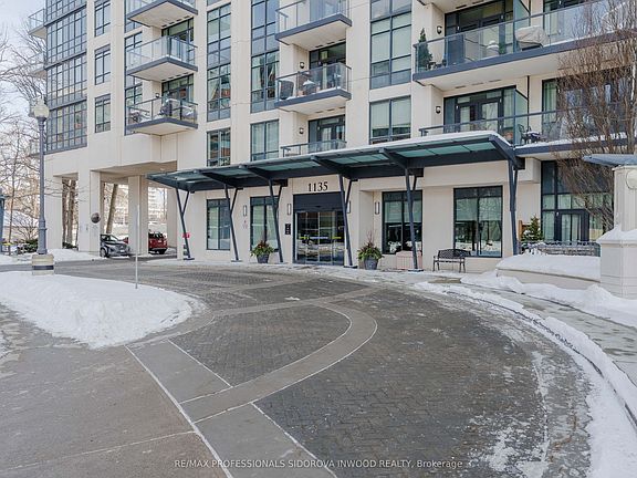 3rd image of 1135 Royal York Rd #601