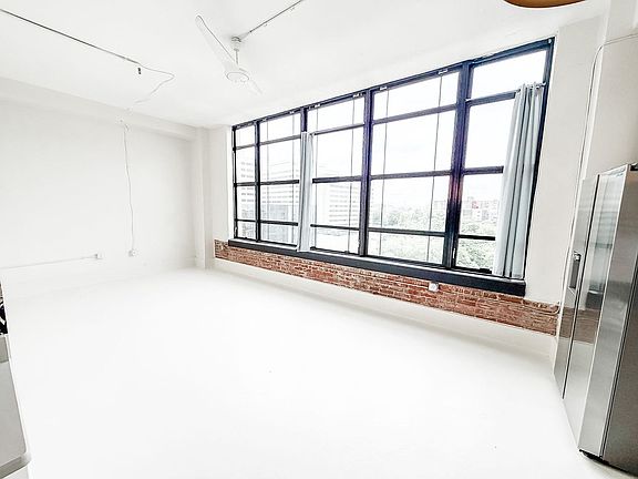 3rd image of 116 Gay St NW Unit 905