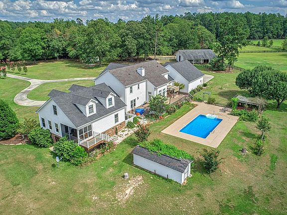 5th image of 585 Bella Vista Ln