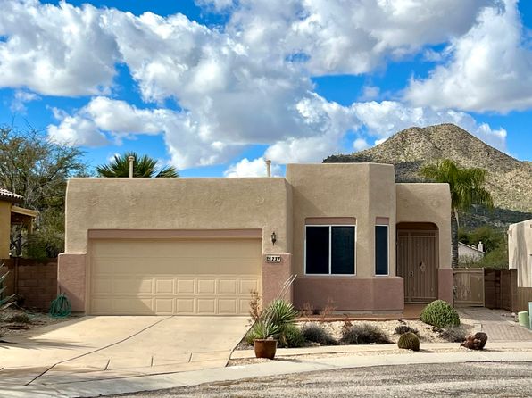 237 N Desert Stream Dr