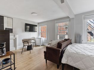 12 Derne St #30, Boston, MA 02114
