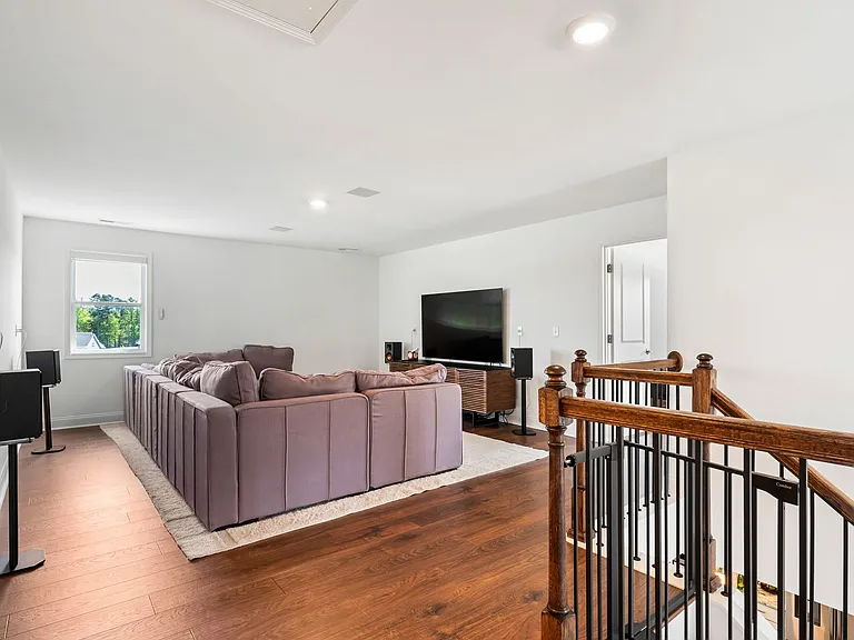 1017 Prominence Dr — Photo 8