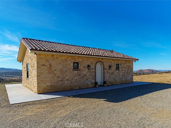 3rd image of 37219 Quarter Valley Rd