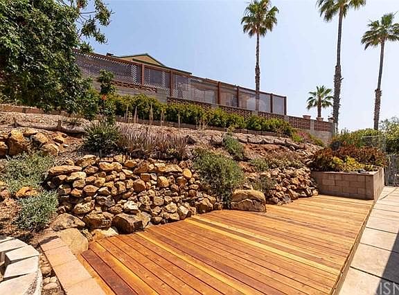 5th image of 3848 Costa Bella Dr
