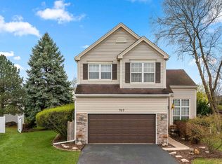 707 Marigold Ct, Naperville, IL 60540