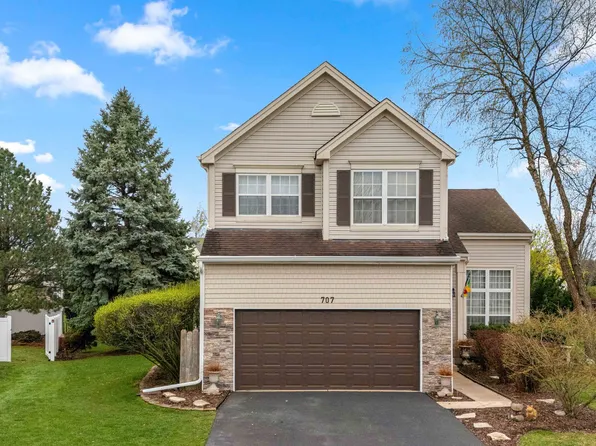 707 Marigold Ct, Naperville, IL 60540