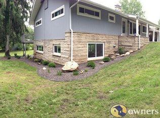 15 Fenton Dr, Decatur, IL 62521