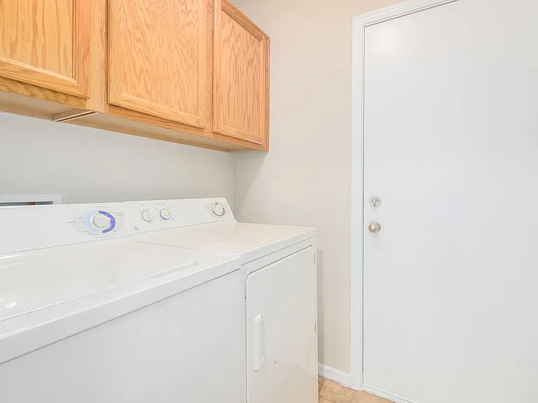 10595 N 115th Dr — Photo 14