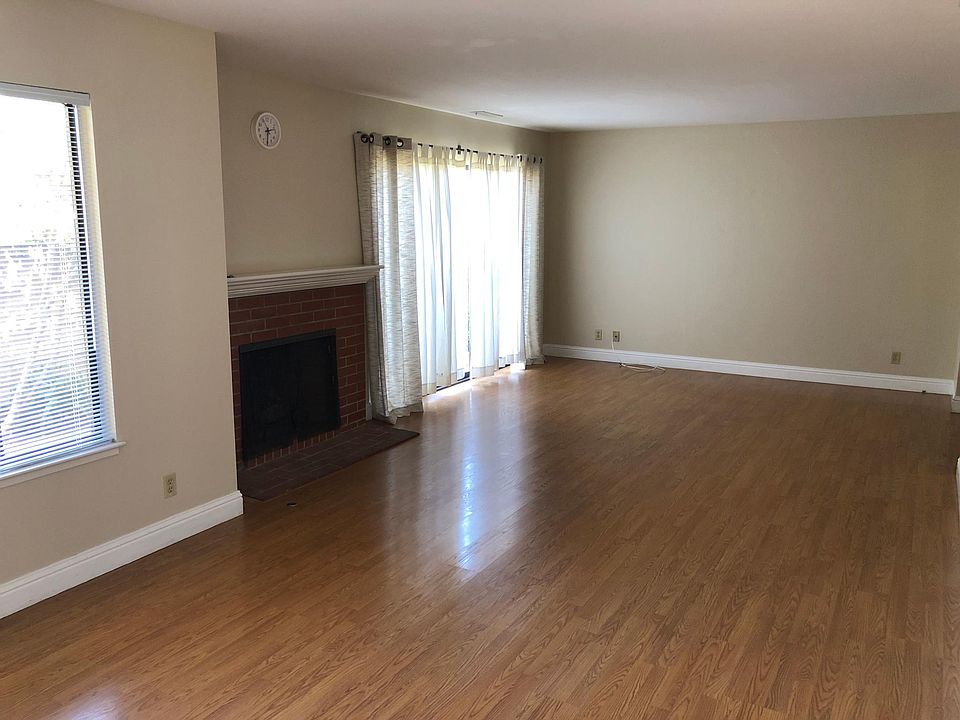 1st image of 1412 Palm Ave