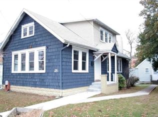 25 W Pierson Ave, Somers Point, NJ 08244