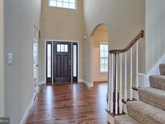 5th image of 23 Starlight Ln