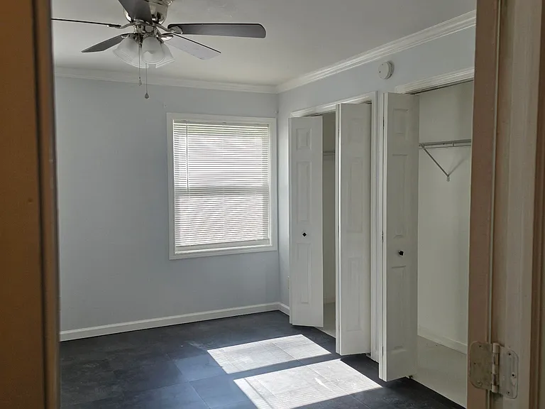 17 Westminster Park — Photo 10