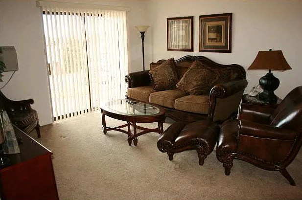 455 Wright St #2 — Photo 2
