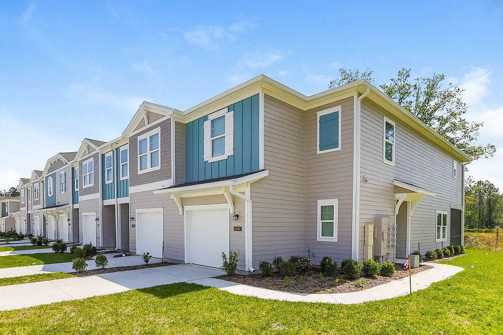 3 bed, 2.5 bath, 1707 sqft, $1,700 — Photo 4