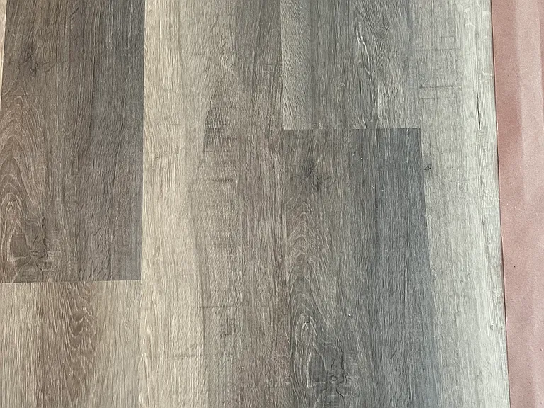 Willow Tree Ave — Photo 1
