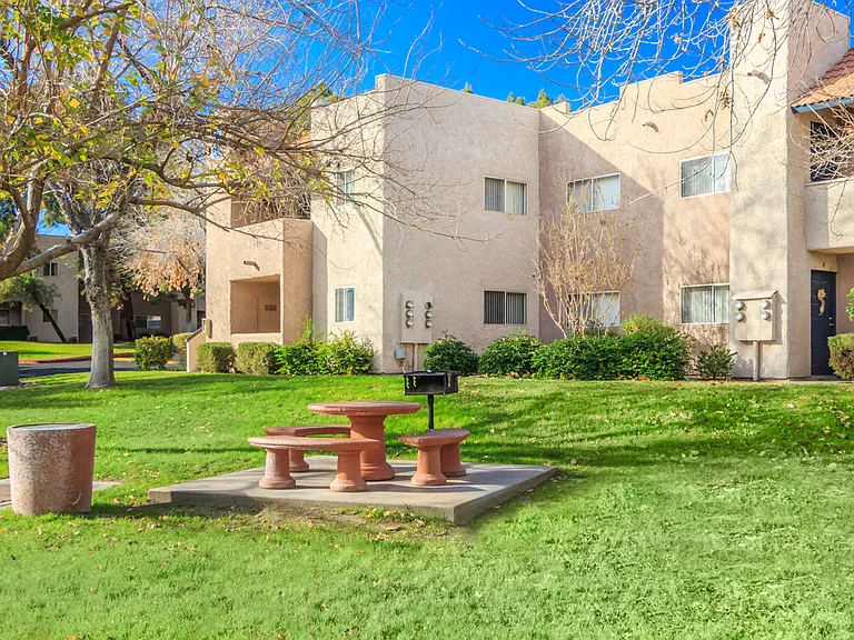 Desert Bay Apartments — Photo 19