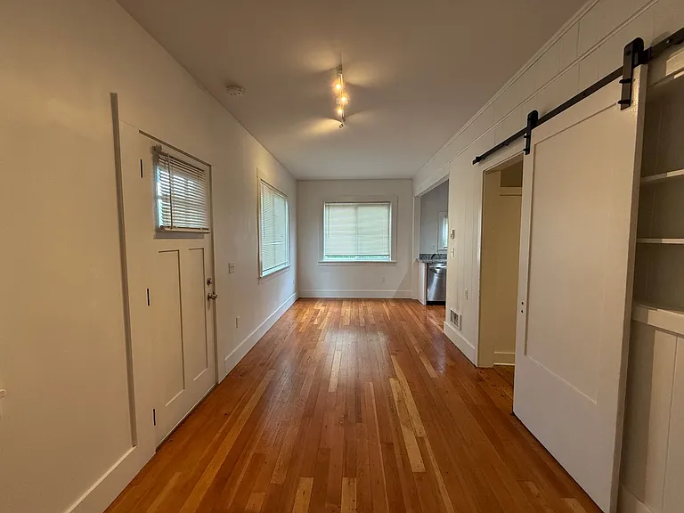 324 - Pelto Properties, LLC — Photo 23
